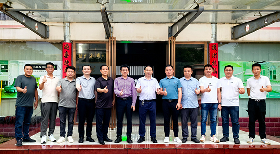 【綠色領(lǐng)航·智慧交融】華洲木業(yè)董事長率團深訪鐘氏木業(yè)，共譜江西綠色發(fā)展新篇章